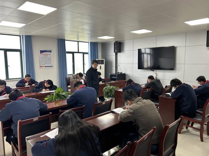建材公司、檢測公司聯(lián)合開展管理人員業(yè)務(wù)提升考試