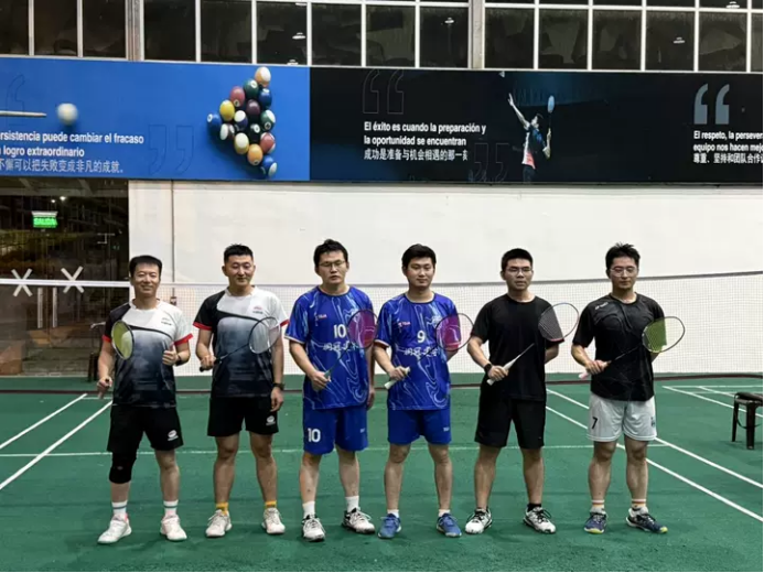 厄瓜多爾分公司獲得“米拉多杯”羽毛球男雙冠軍